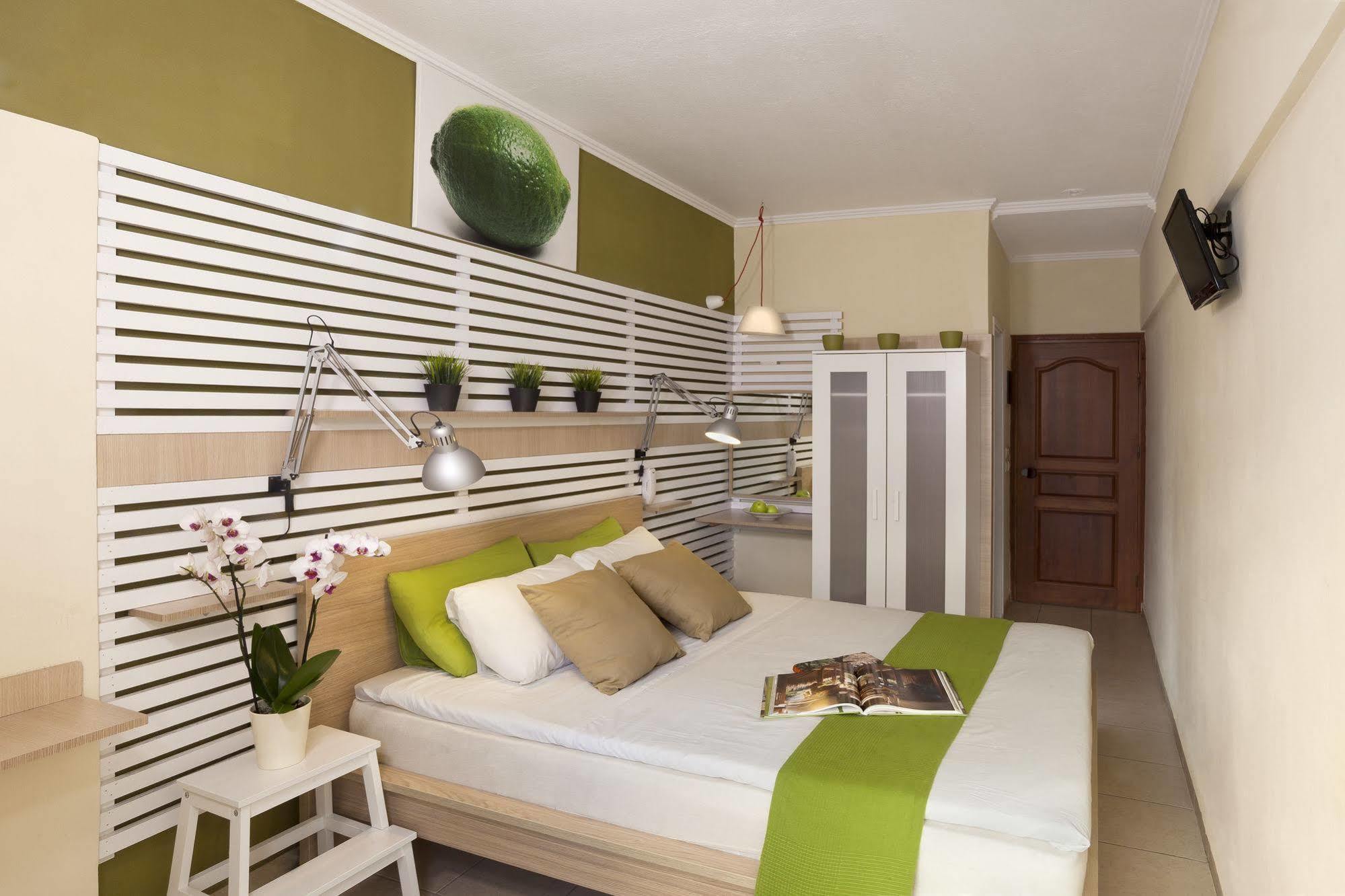 Svea Hotel Rhodes City Extérieur photo